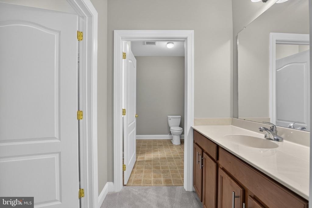 3000 Fountainview Circle - Photo 6