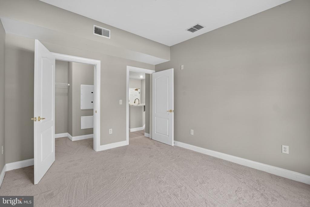 3000 Fountainview Circle - Photo 15