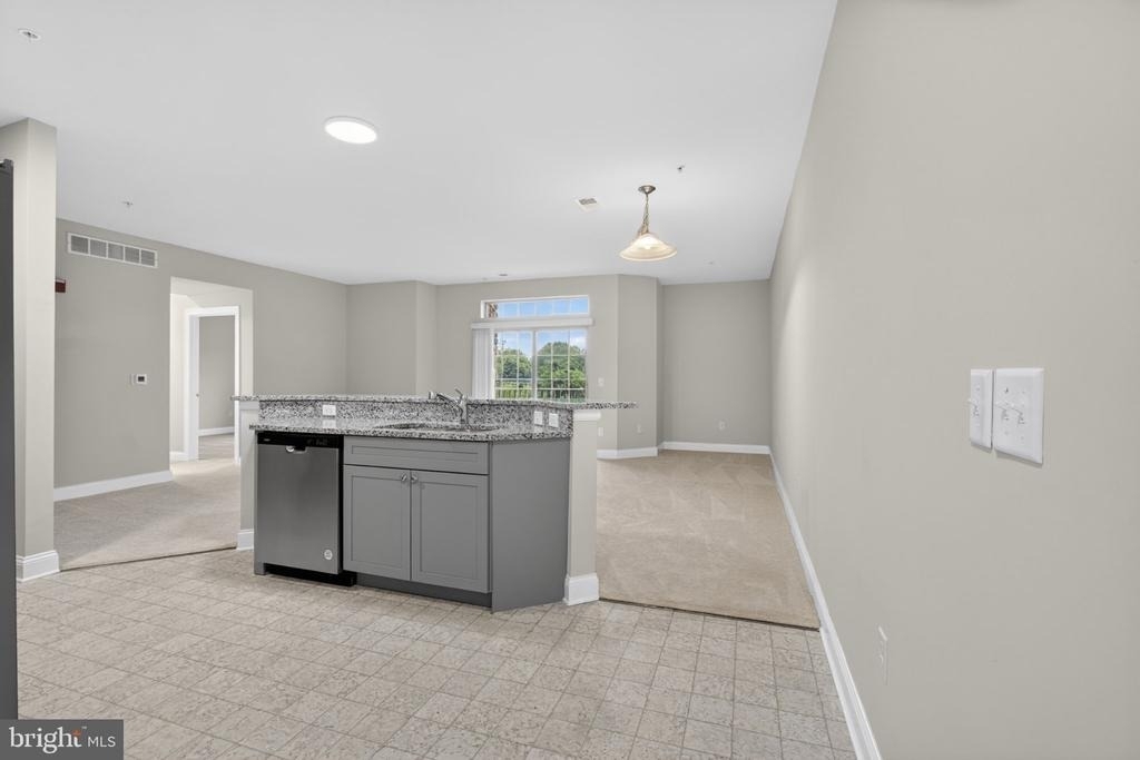 3000 Fountainview Circle - Photo 5