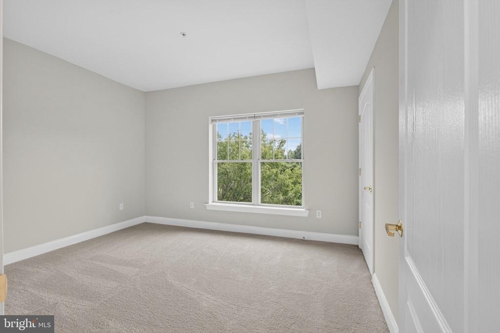 3000 Fountainview Circle - Photo 25