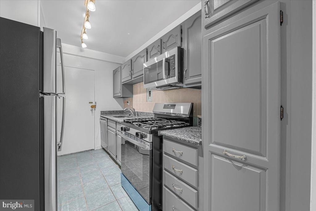 4201 Cathedral Avenue Nw - Photo 33