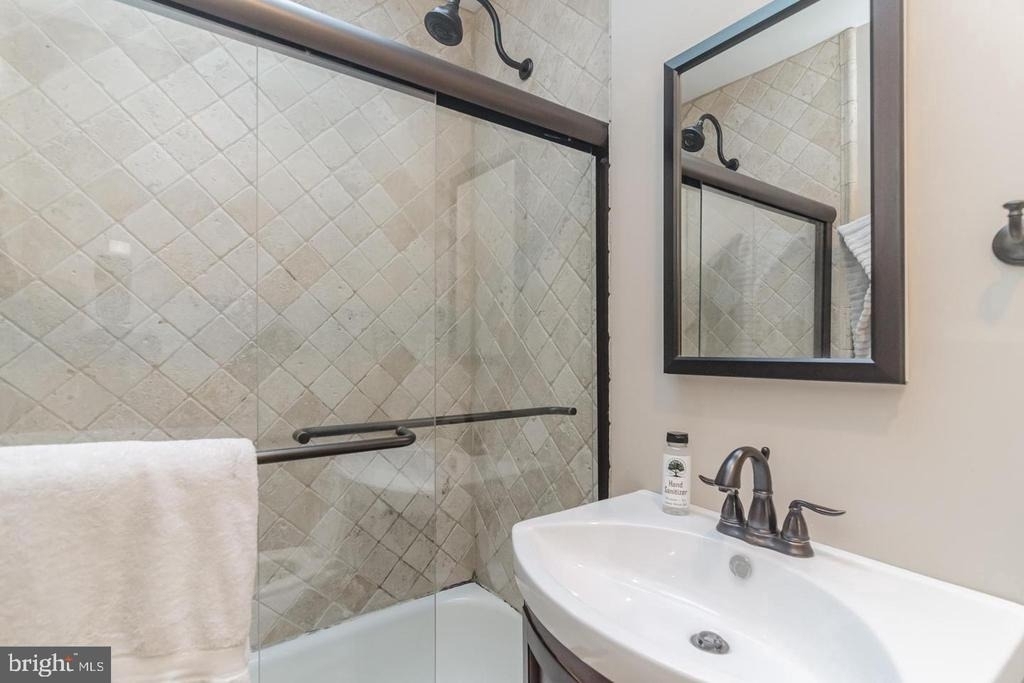 2321 17th Street Nw - Photo 15