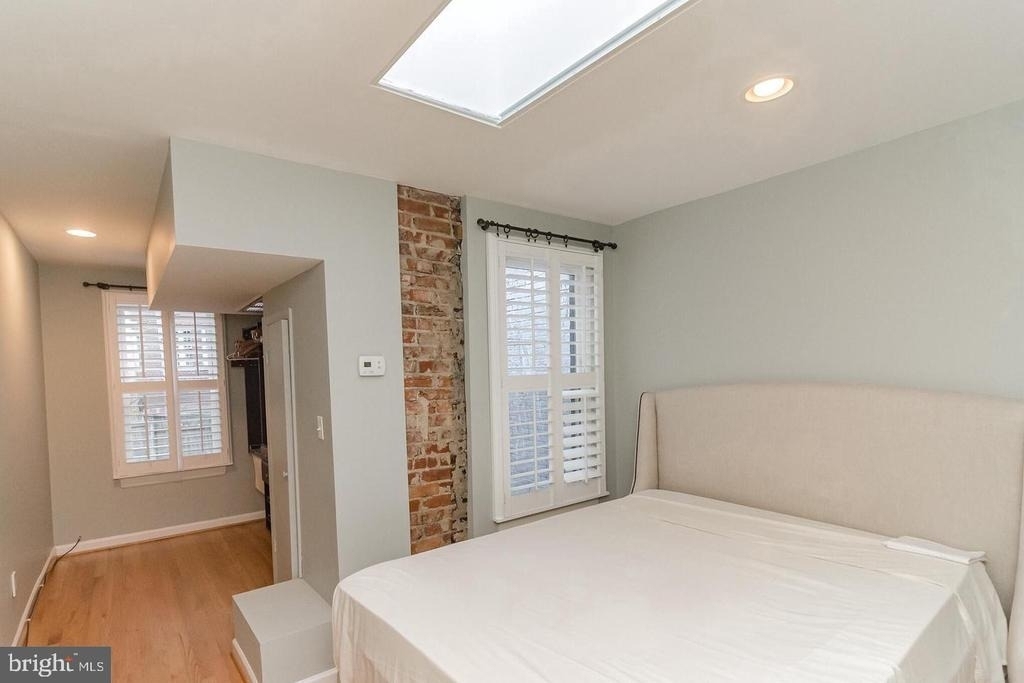2321 17th Street Nw - Photo 13