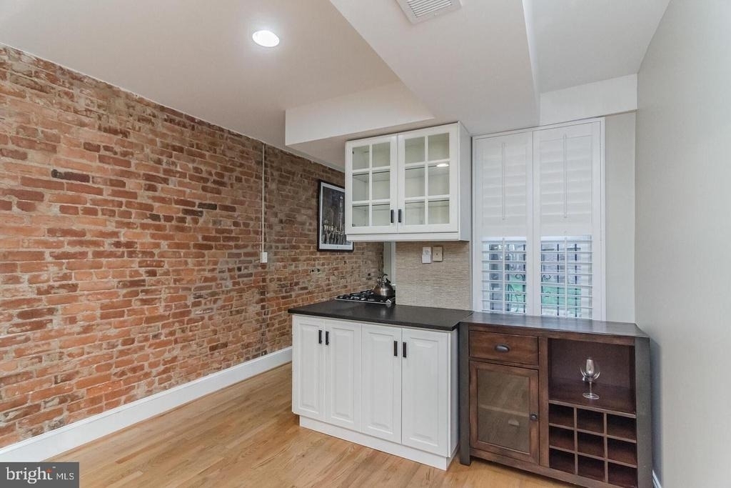 2321 17th Street Nw - Photo 6