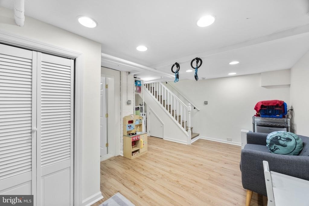 1930 37th Street Nw - Photo 24