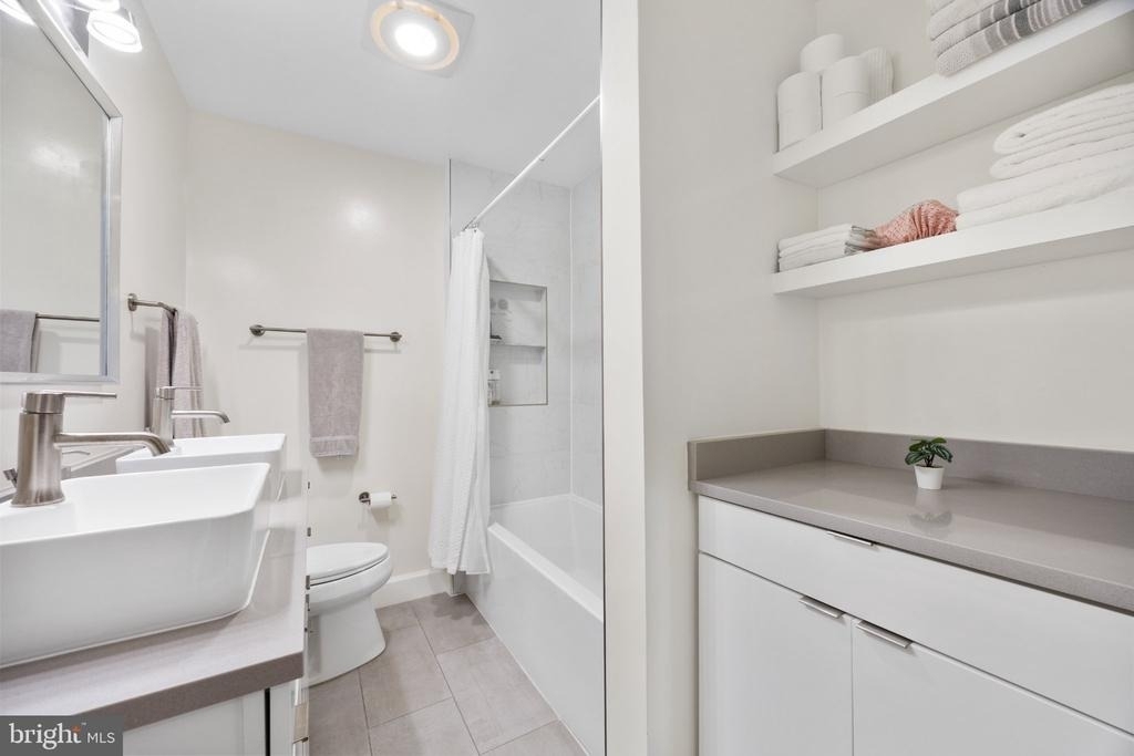 1930 37th Street Nw - Photo 21