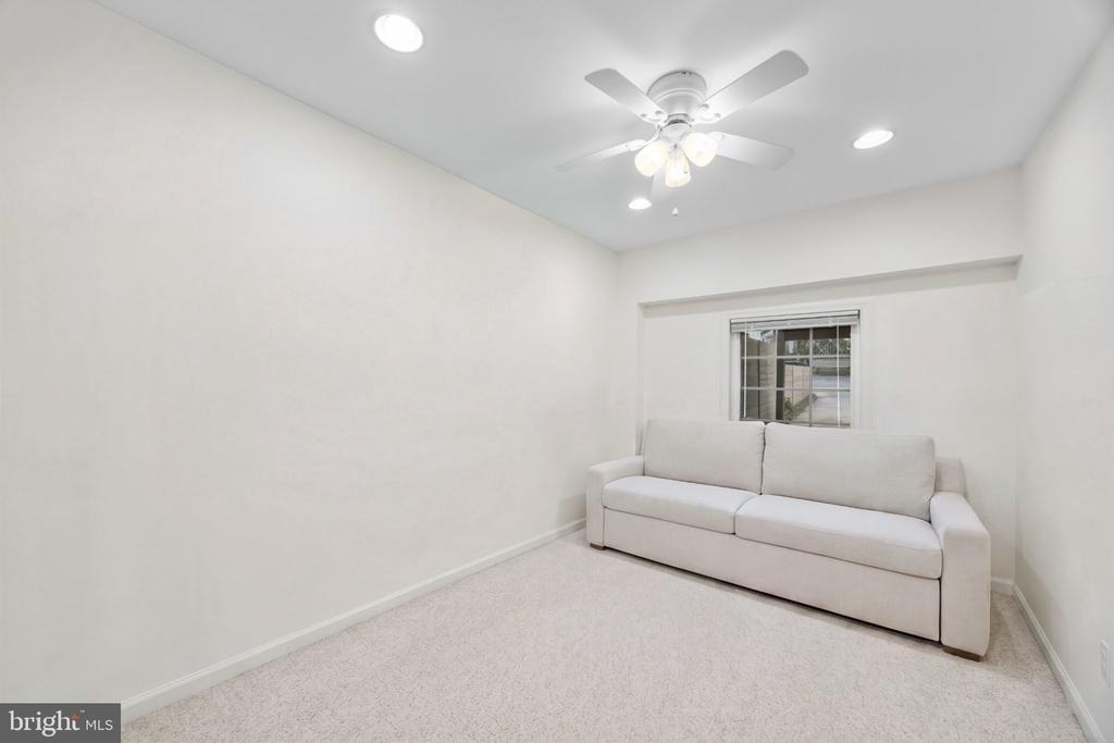 1930 37th Street Nw - Photo 26