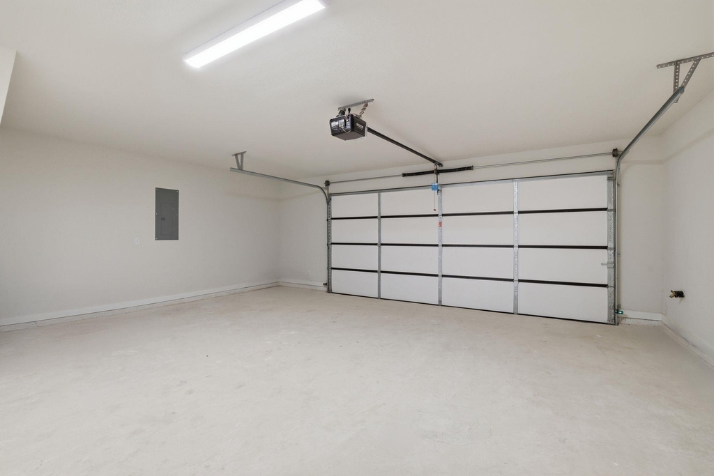 233 John Webster St - Photo 35