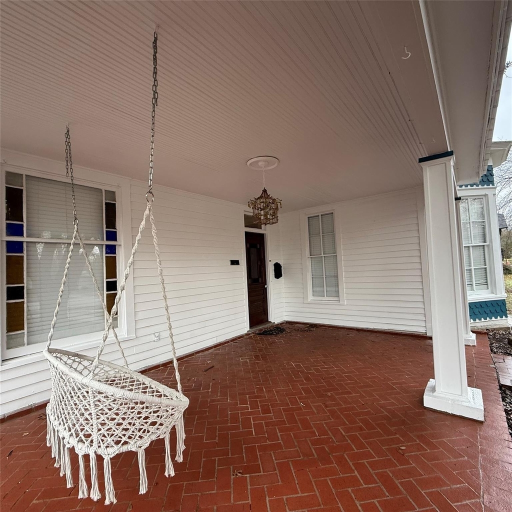 1604 S Austin Ave - Photo 3