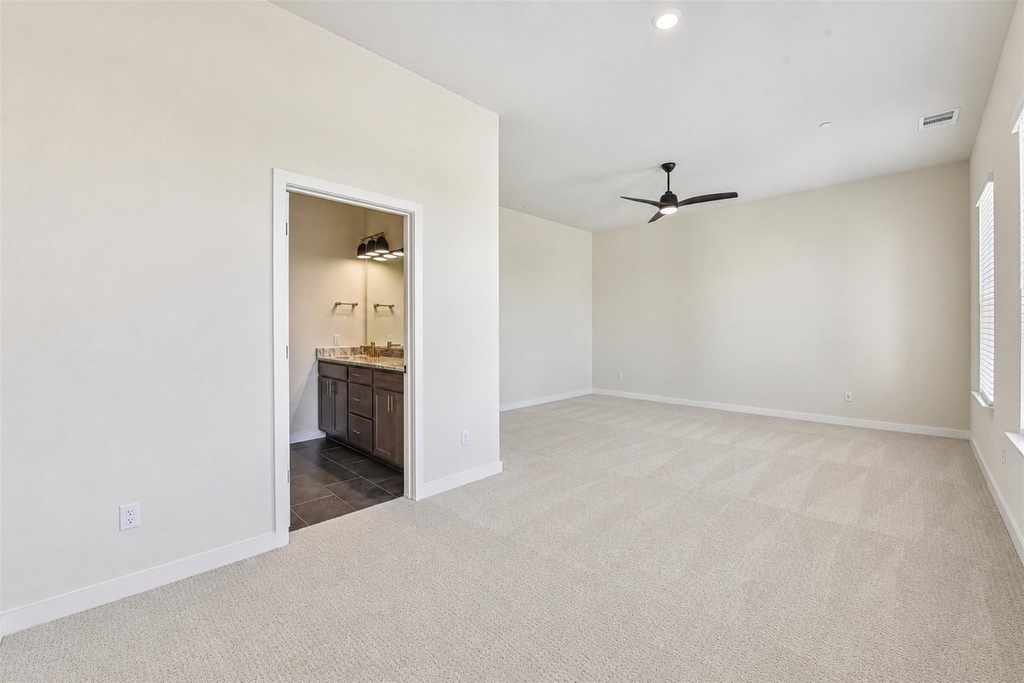 245 John Webster St - Photo 23