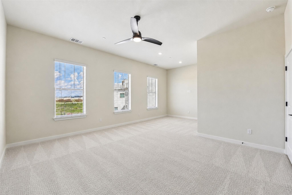 245 John Webster St - Photo 21