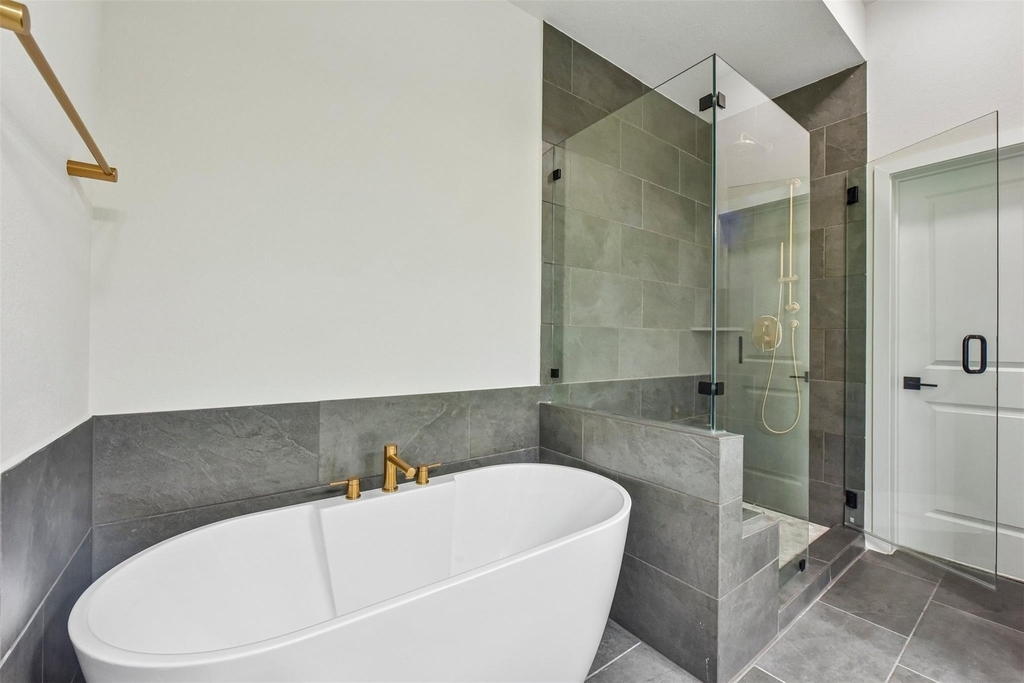245 John Webster St - Photo 27