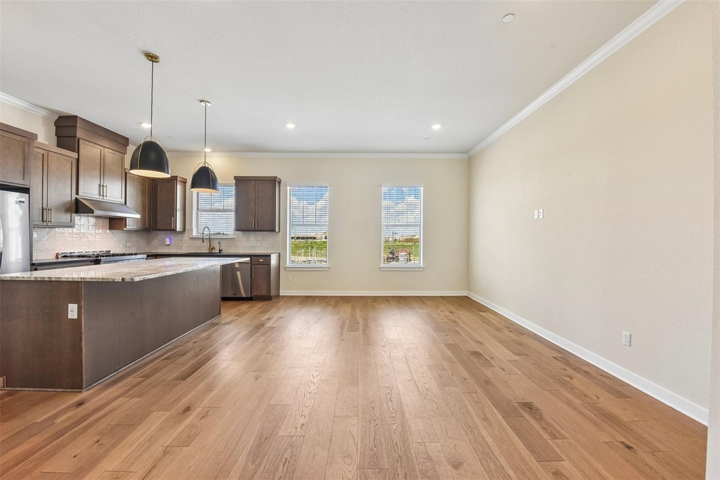 245 John Webster St - Photo 7