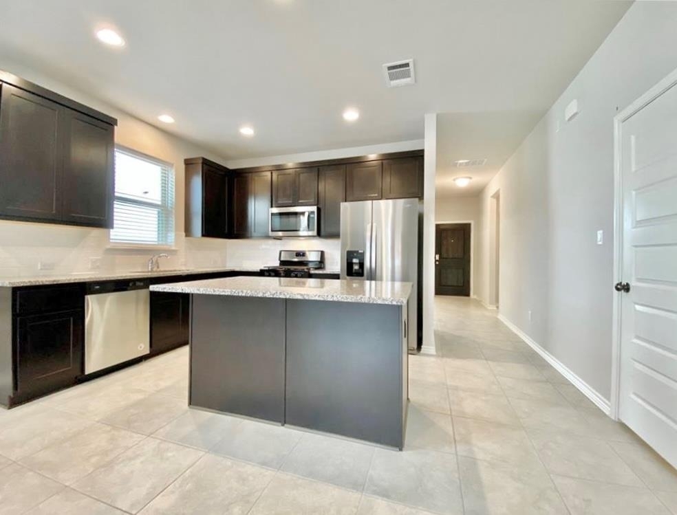 2148 Pecan Island Dr - Photo 4