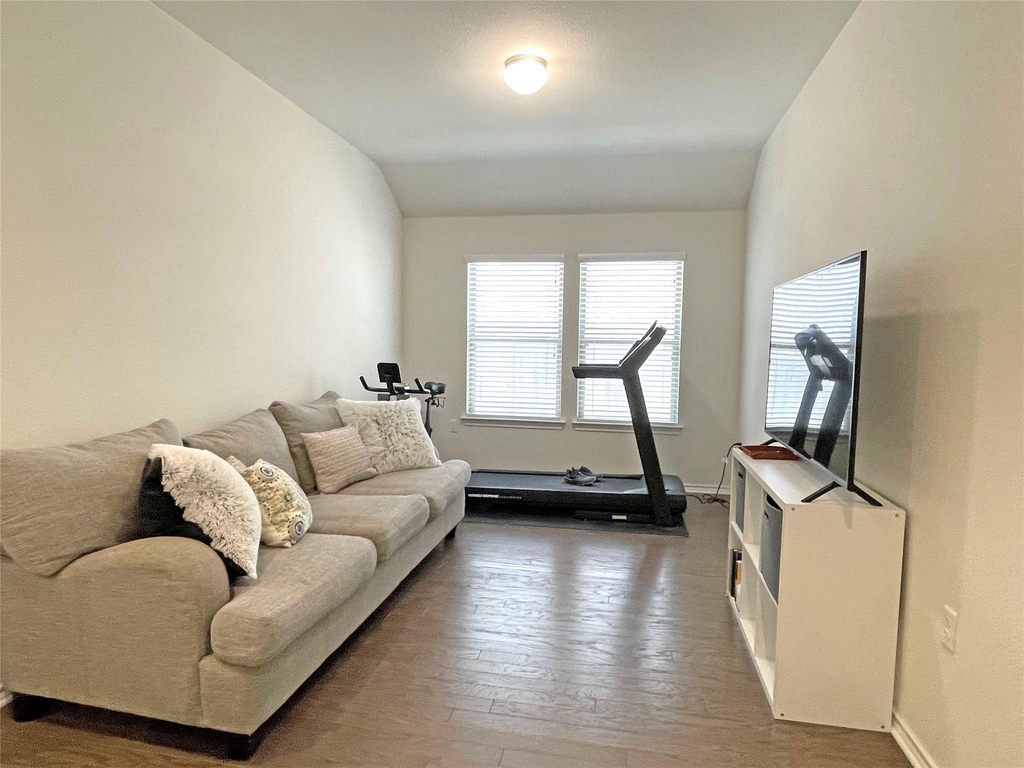 13313 Henneman Dr - Photo 12