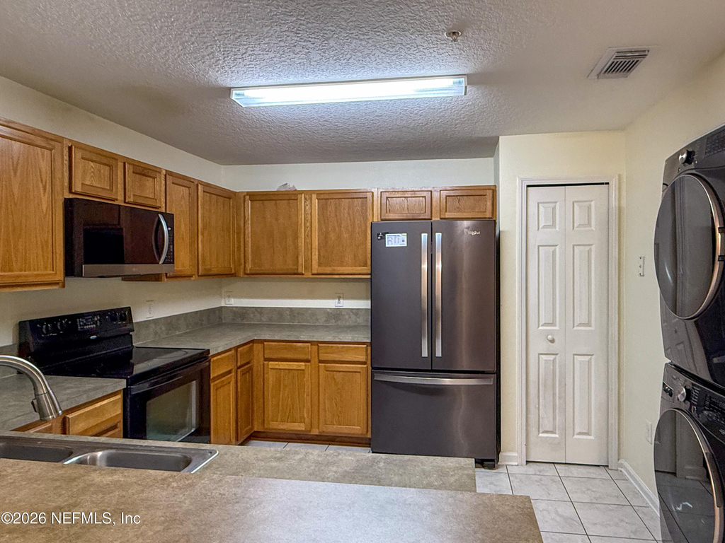 6860 Skaff Avenue - Photo 8