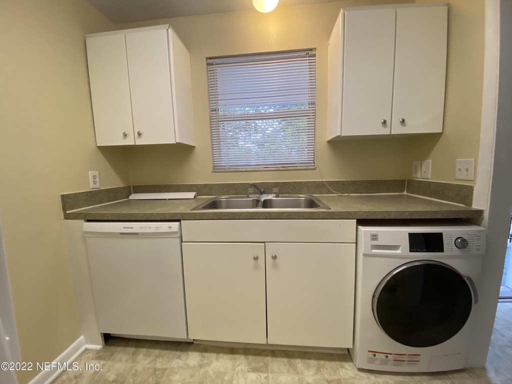 4836 Atlantic Boulevard - Photo 3