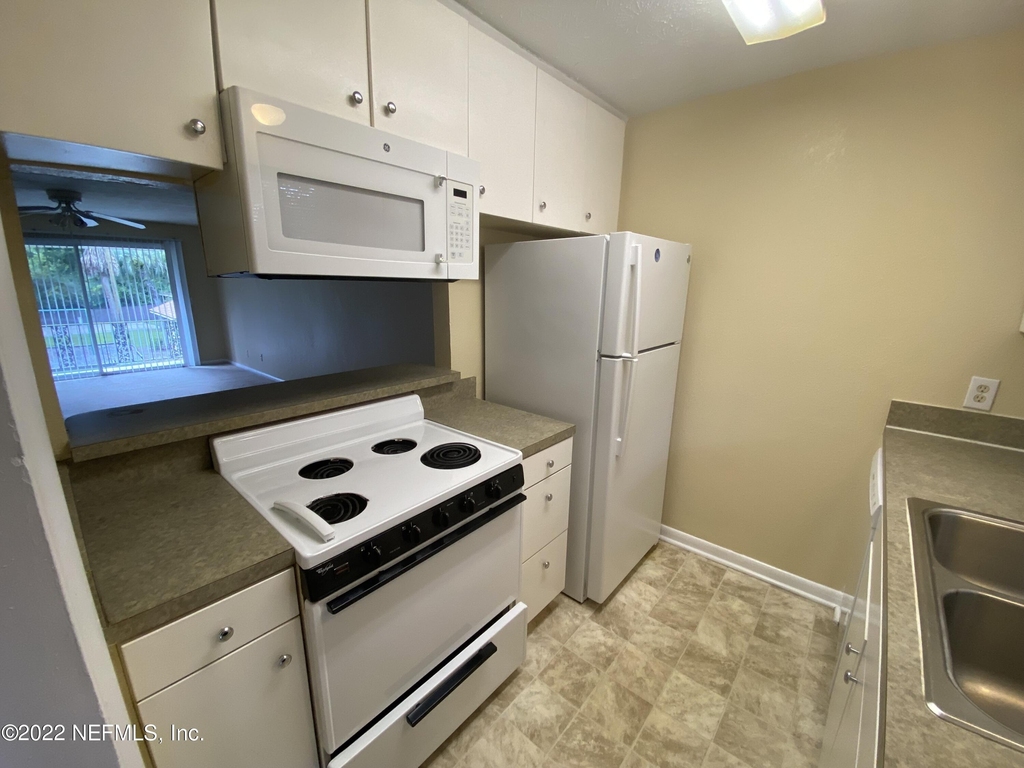 4836 Atlantic Boulevard - Photo 2