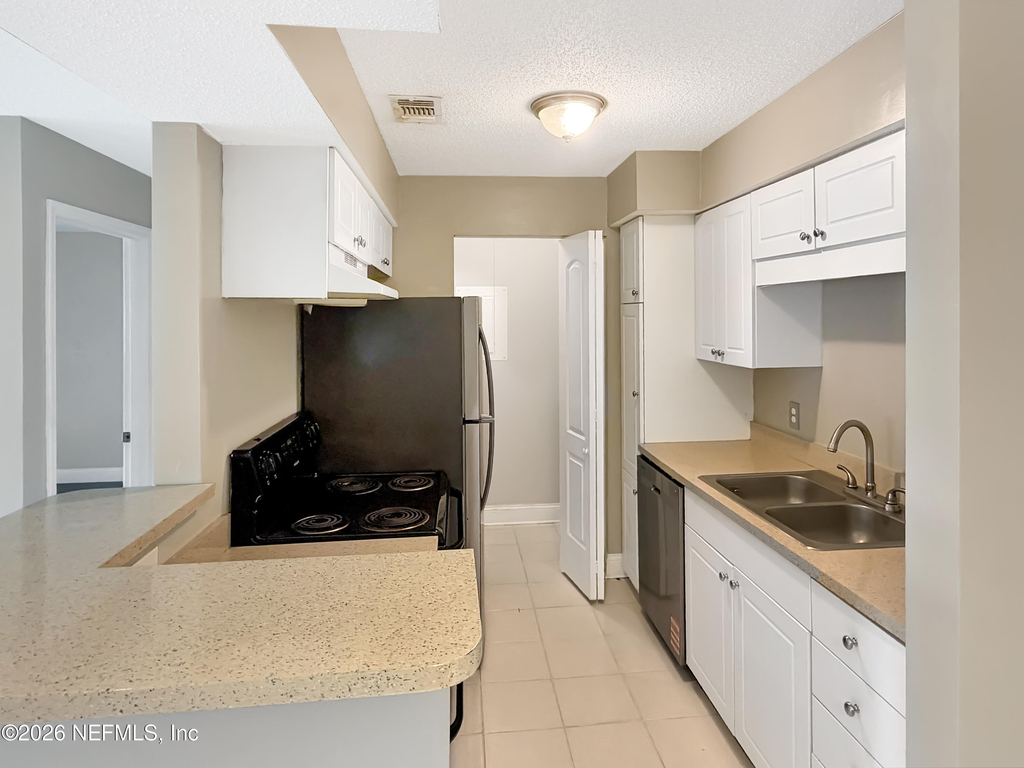 10200 Belle Rive Boulevard - Photo 6