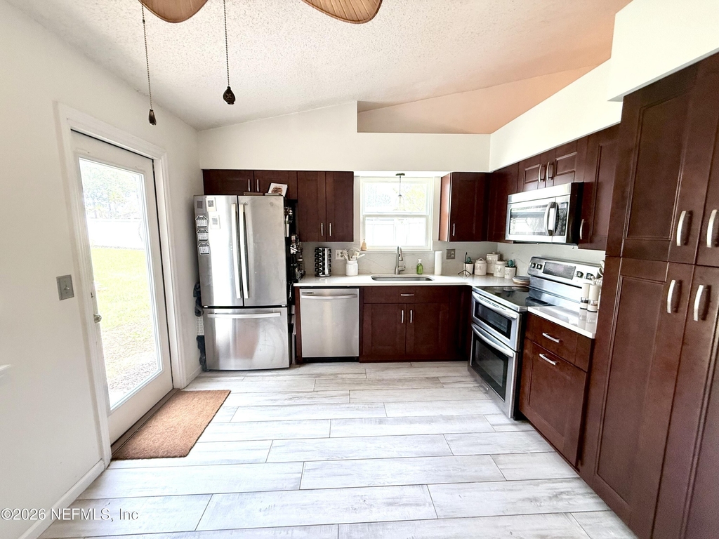 8524 Bitterwood Court - Photo 4