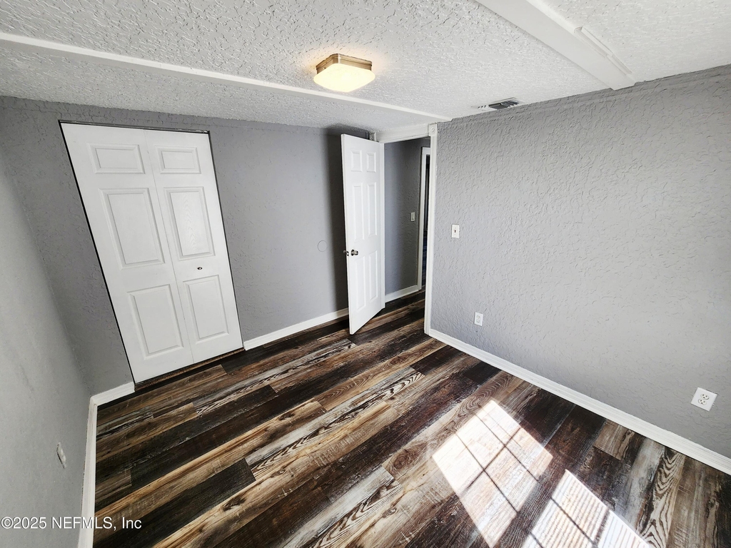 3238 Townsend Boulevard - Photo 10