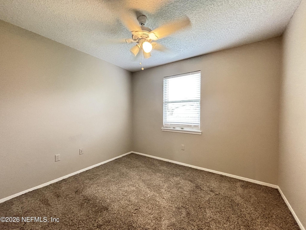 1270 Tahoe Court - Photo 17