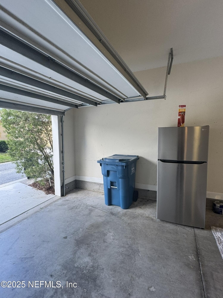 186 Lone Eagle Way - Photo 38