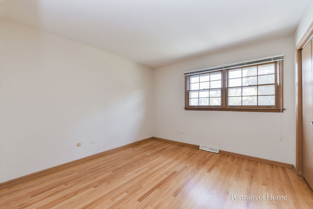 8s122 Washington Street - Photo 17