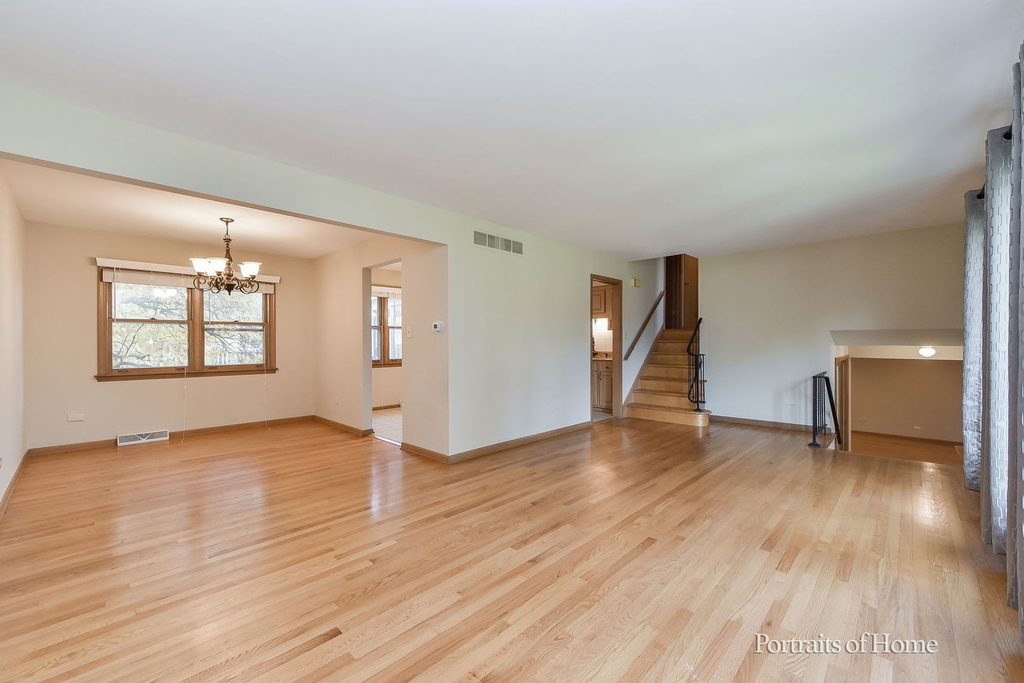 8s122 Washington Street - Photo 3