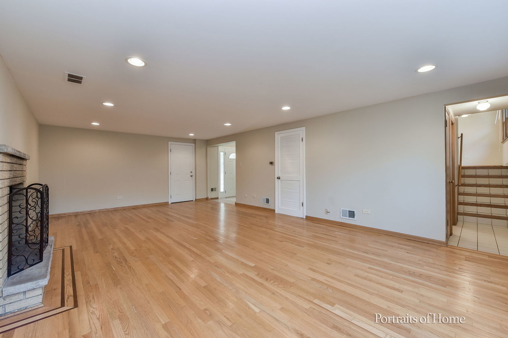 8s122 Washington Street - Photo 12