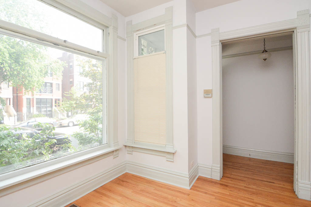 3224 N Racine Avenue - Photo 8