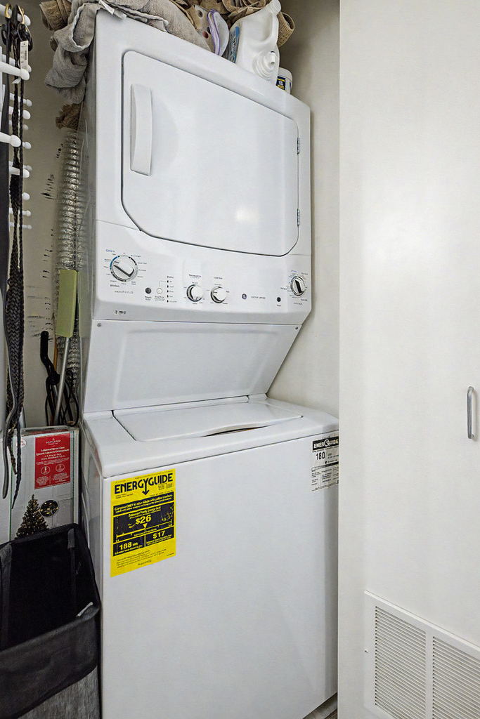 330 W Grand Avenue - Photo 11