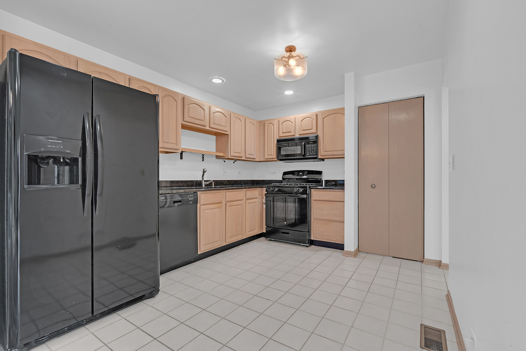 1651 Apple Tree Lane - Photo 9