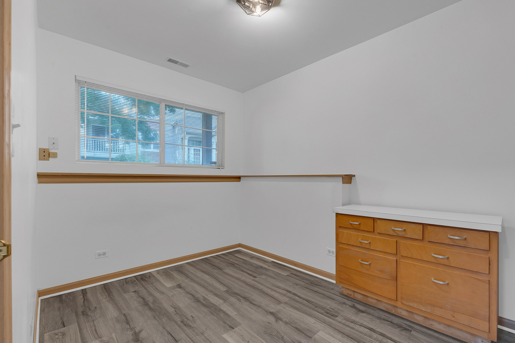 1651 Apple Tree Lane - Photo 3