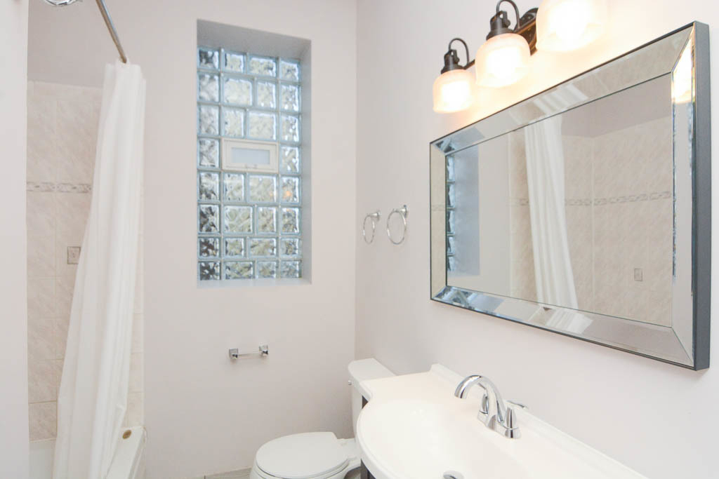 2202 W Belmont Avenue - Photo 16