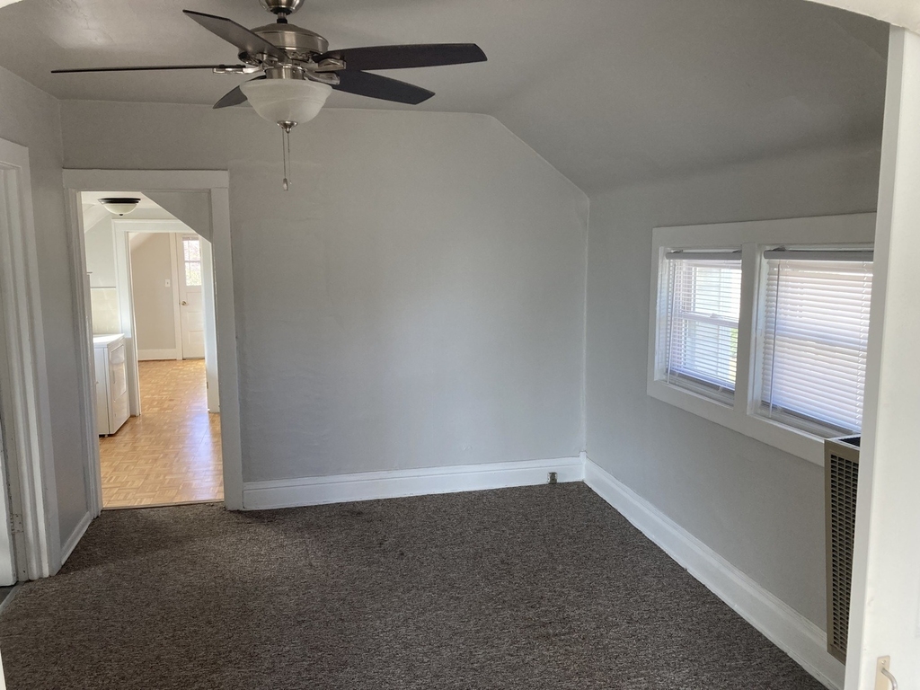 5425 Webster Street - Photo 5