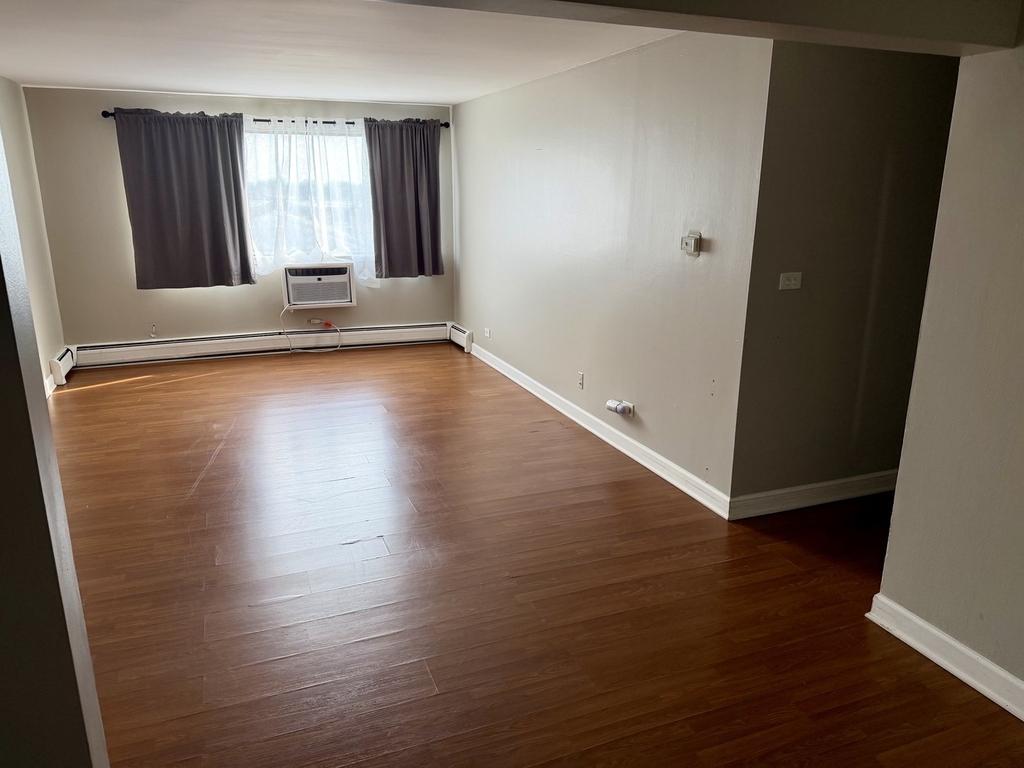 5306 N Cumberland Avenue - Photo 4