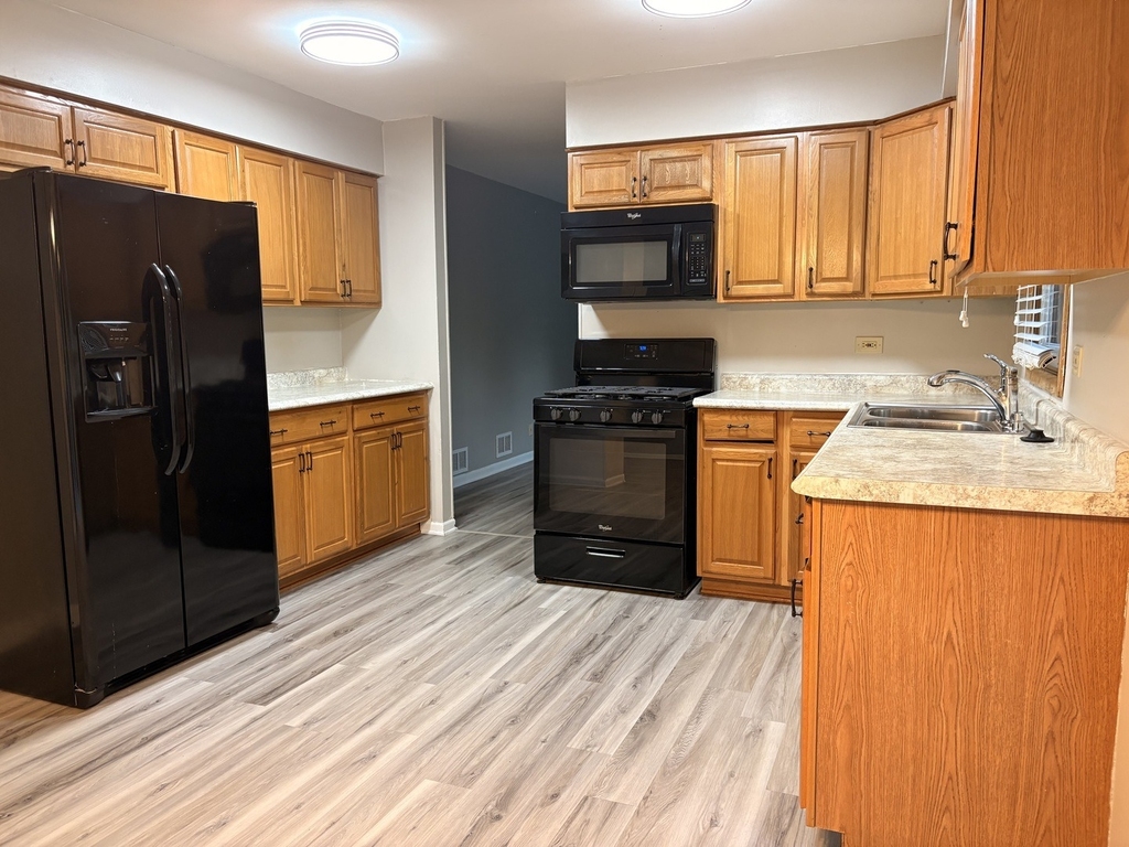 5431 Ebony Court - Photo 3