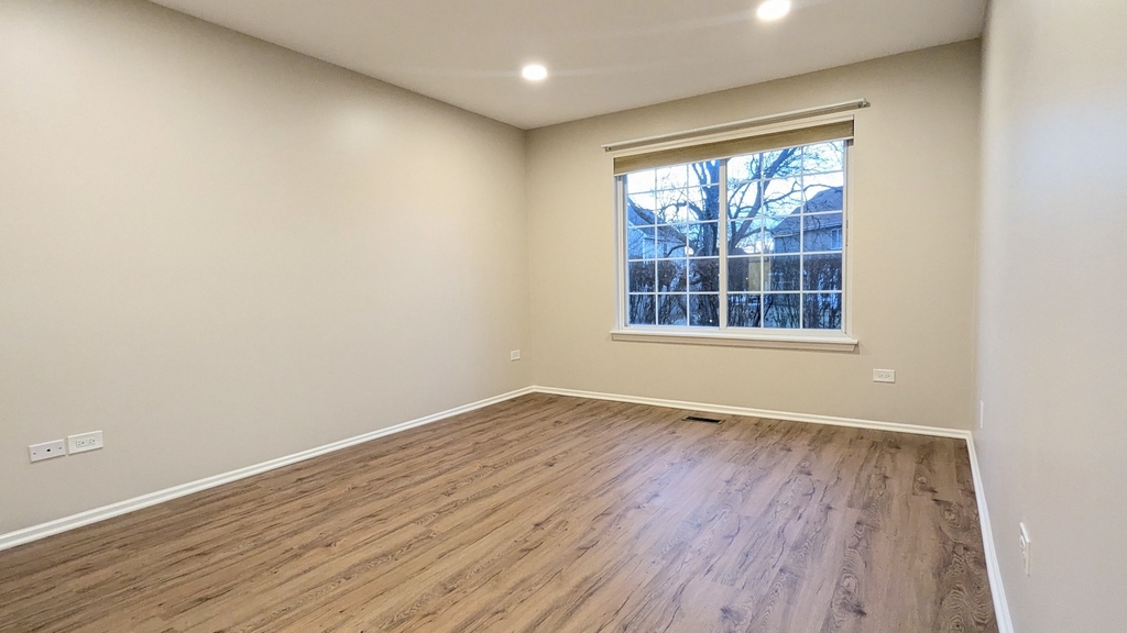 1628 Columbia Circle - Photo 7