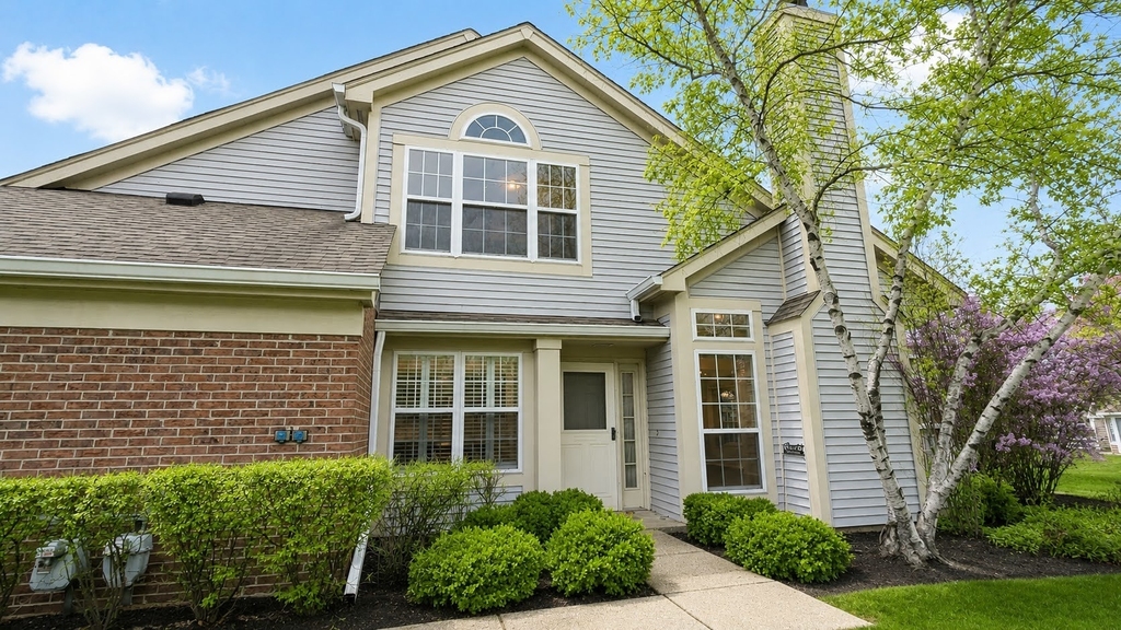 1628 Columbia Circle - Photo 1