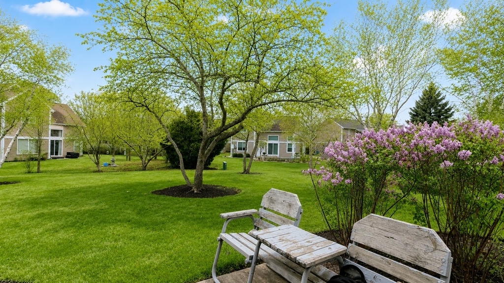 1628 Columbia Circle - Photo 14
