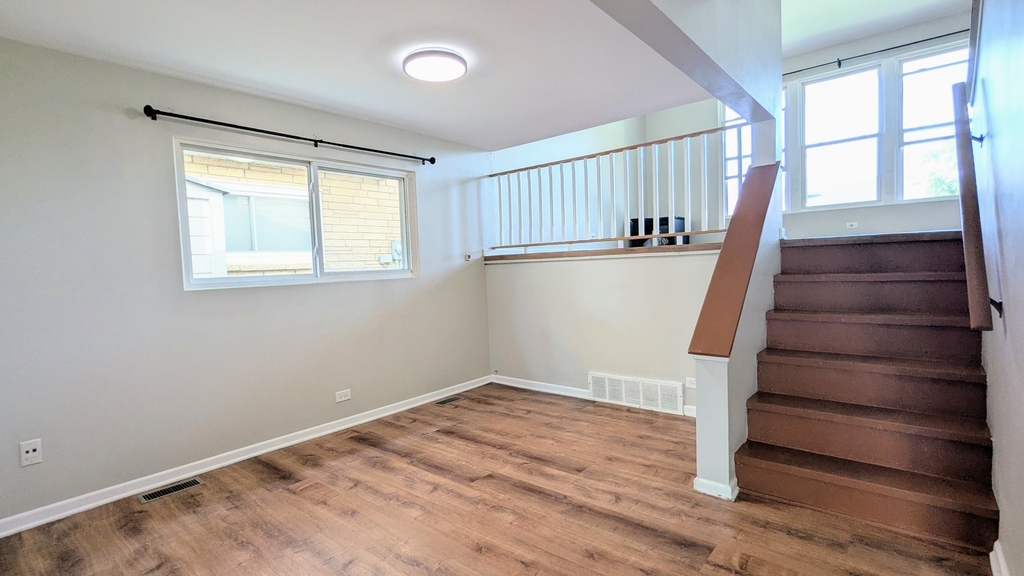 382 Dover Drive - Photo 3
