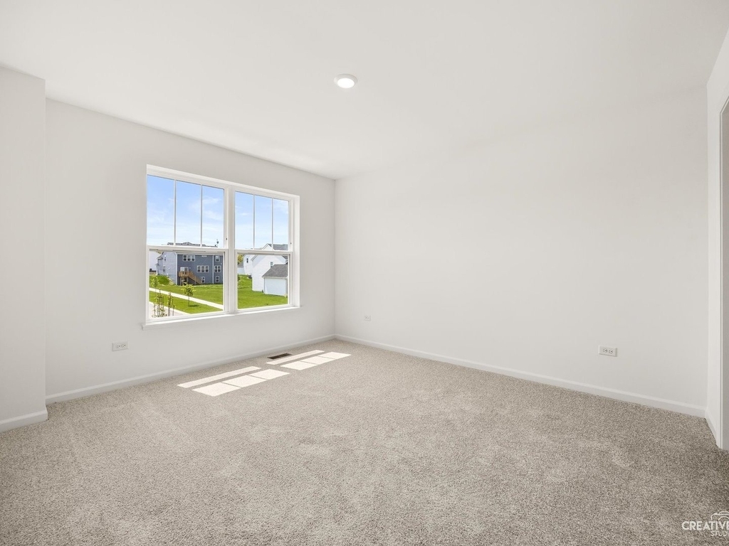 385 Danforth Drive - Photo 16