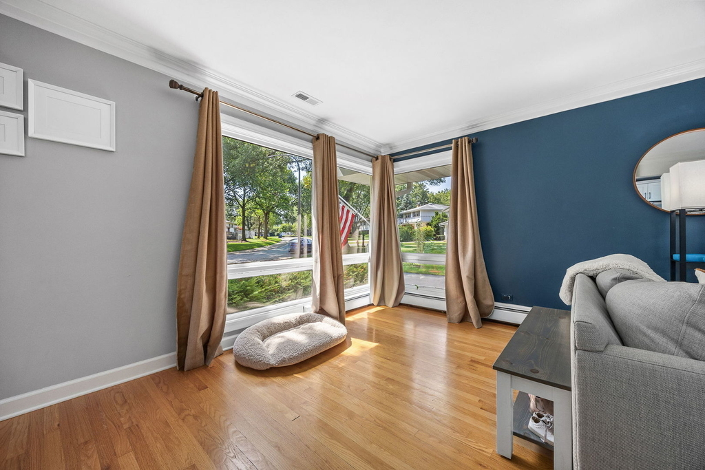 1024 Catalpa Lane - Photo 5