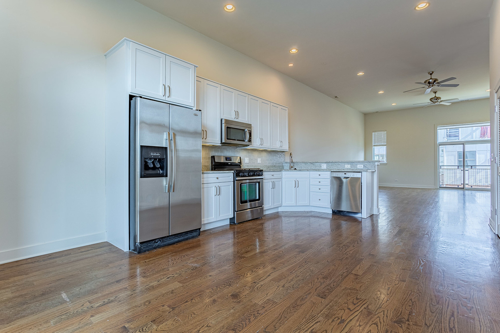 2100 Greenwood Street - Photo 6