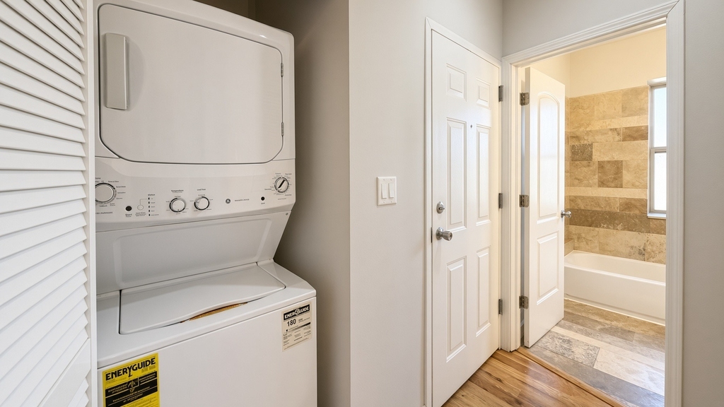 7225 N Rogers Avenue - Photo 9