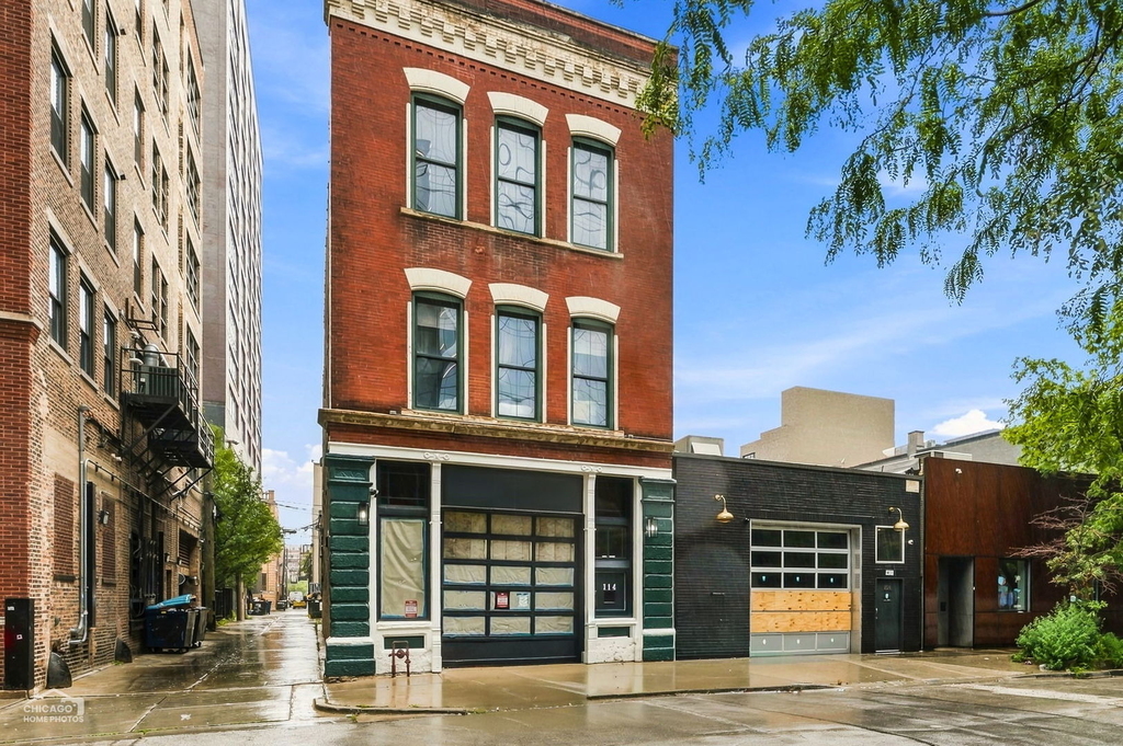 114 N Aberdeen Street - Photo 0