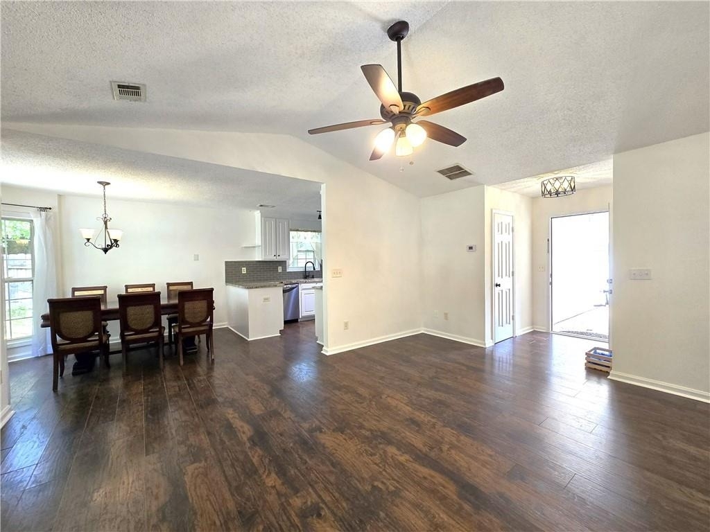 245 Crofton Ridge - Photo 5