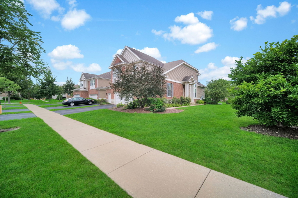 1031 Ravendale Court - Photo 39