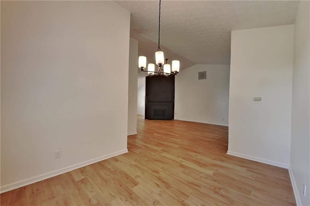 410 Crestbend Lane - Photo 6